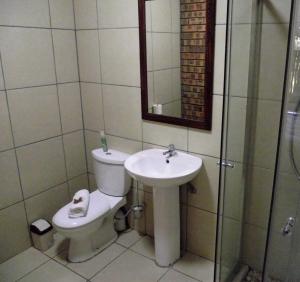 Autumn Breeze Manor Guest House