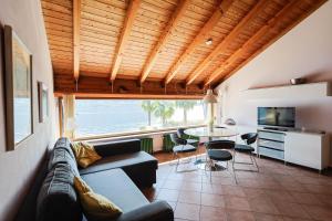 La Pietra di Oira - vista e accesso al lago