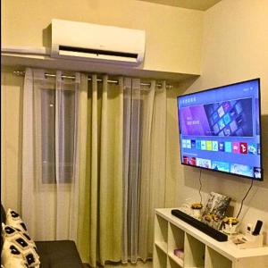 Place To Stay Near US Embassy Front Of Manila Bay