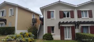 Appartement 2 chambres, piscines, jeux extérieurs, tennis