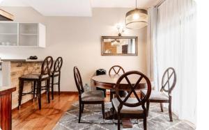 Contemporary 2 bedroom furnished serviced apartment in Lavington Nairobi