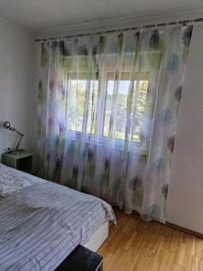 Ferienwohnung mit Pool an der Apfelstraße