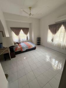 RZ Semi D Homestay