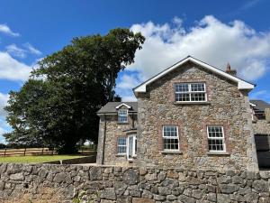 Stone House , Boyne Valley Views