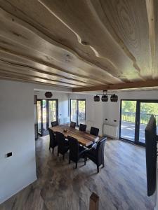 Cabana Sub Stejari 2