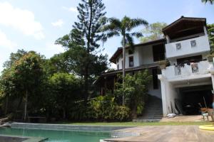 Villa Dinoos- Weligama