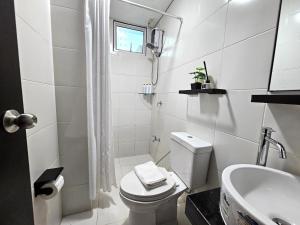 Spacious 2BR Condo San Lorenzo Place 4KM Airport