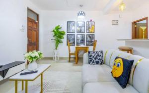 BAHARI MOJA NYALI-5mins walk to beach, Swimming pool, Air-conditioning