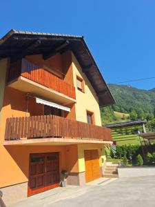 Hiša pod Veliko planino