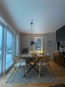 Nybyggd stuga i Orrliden