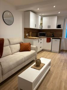 Appartements Charmant T2 refait a neuf en plein coeur de Frejus : photos des chambres