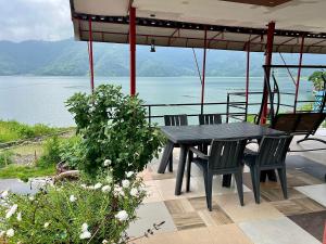 Hotel Paradise and Jirekhursani Restaurant