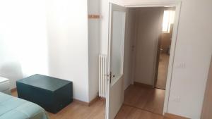 Room #1474171401