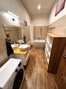 S6 - APARTMENT PROMO next to gozsdu garden