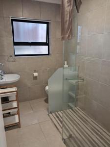 Hiers Ons Weer Downstairs in Herolds Bay