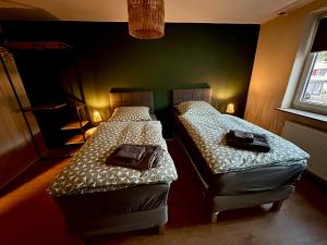 moderne Stadtwohnung mit Parkplatz, Uni & Zentrum fußläufig