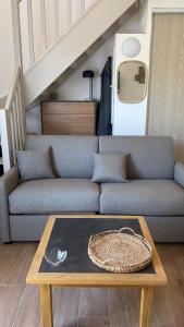 Maisons de vacances Le cabanon aux volets verts : Maison 2 Chambres