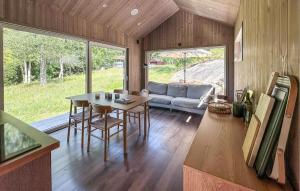 Lovely Home In Tollered With Lake View