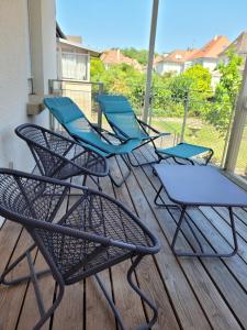 Appartements Le cocon d'Emma, terrasse, jardin et elegance dans maison de Maitre : photos des chambres