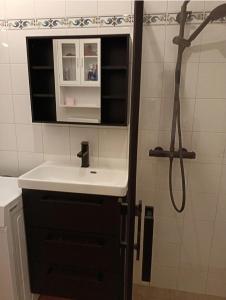 Appartements RESID'AZUR APPARTEMENT T2-PMR- Piscine privee : photos des chambres