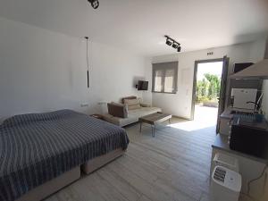 Maya 3 ground floor studio