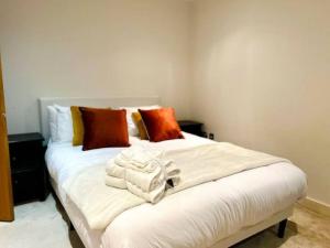 Modern 2BR Flat Canary Wharf & ExCeL Fast WiFi