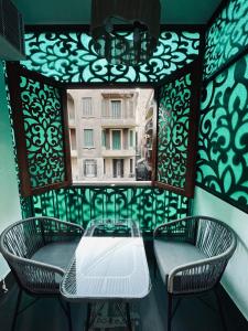 Elegant Zamalek Stay Apartment with Balcony