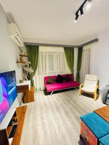 Elegant Zamalek Stay Apartment with Balcony