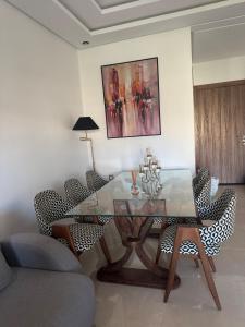 Beautiful appart with pool