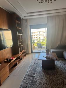 Beautiful appart with pool