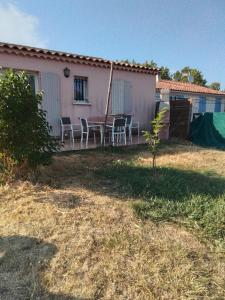 Maisons de vacances Ventoux beautiful quiet house : Maison 3 Chambres