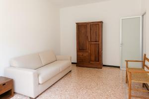 Xenia - 2rooms apt in Salita SantAgostino 15