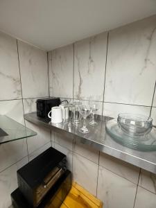 Warm and Cozy Studio Haven 10 Minutes from Dollywood and Pet Friendly