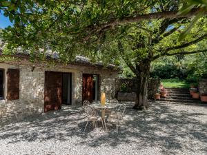Ermitage Saint Quinis - Le Levant, lodge eco ondes en pierre