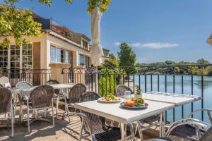 Villas Villa Haut de Gamme Golf de Pont Royal 6 Personnes, Climatise, Piscine : photos des chambres