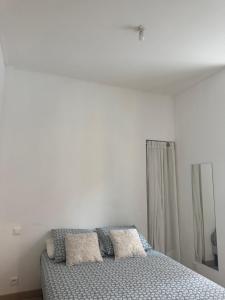 Appartements Appartement lumineux et cosy au coeur de la ville : photos des chambres