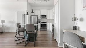 Landing Stylish 2BD Pool Gym