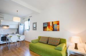 Apartment Karlo in Stinjan