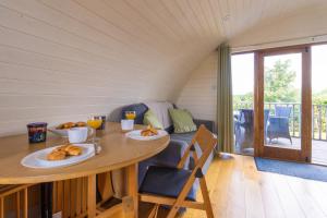 Pod2 - Powys River Pods - Pet Friendly Glamping Pod Builth Wells Powys Wales