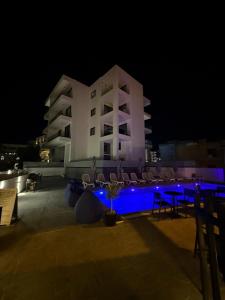 Alpha Blue Apartments