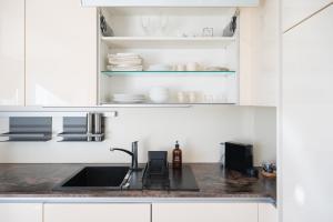 Modernes Dachgeschoss-Apartment mit Balkon in Wien - Nähe Westbahnhof