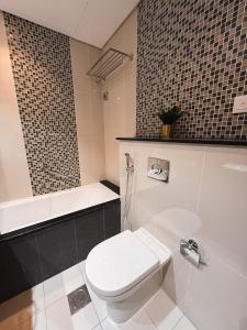 Downtown Escape 2BR with Full BurjKhalifa Panorama