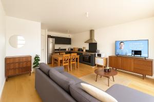Appartements Lumineux 2 chambres avec terrasse et parking prive : photos des chambres