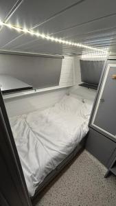 Agréable bateau péniche