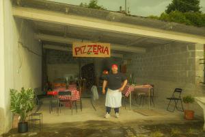 Cozy Room with Balcony, Ping Pong & Billiard Table