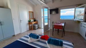 Beautiful rooftop with a hot tub