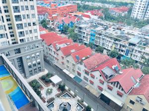 Căn hộ 1PN 1WC sofa phòng khách, ban công rộng, netflix