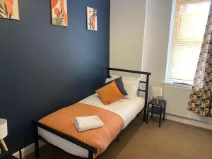 Caris - 2 Bedroom 4 Beds Ideal for Contractors