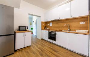 Lovely Home In Zlobin With Sauna