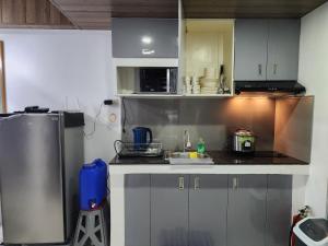 Burnham Hill Condo near Burnham Park